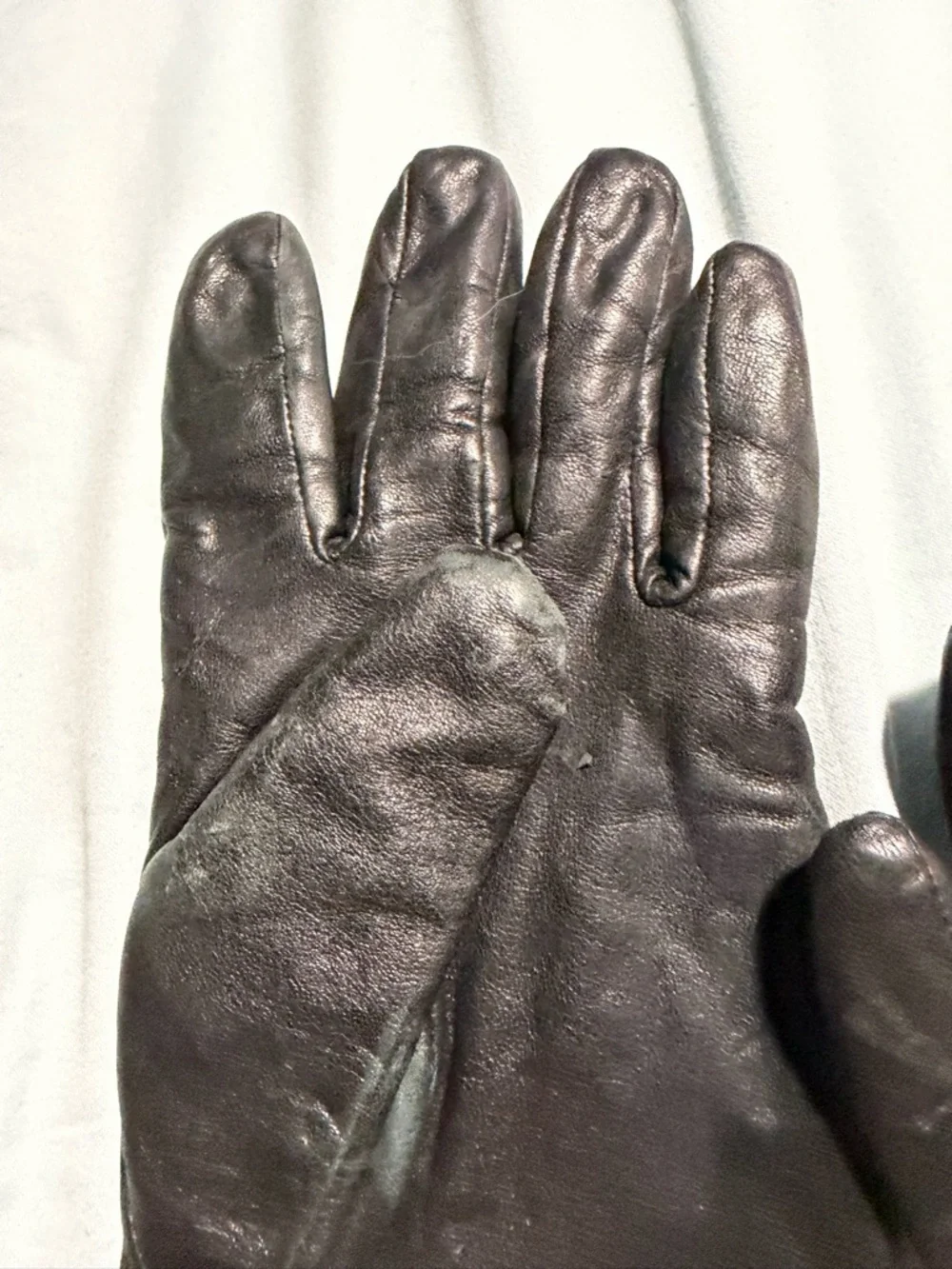 🌧️3M Thinsulate Black Leather Gloves - Picture 3 of 6
